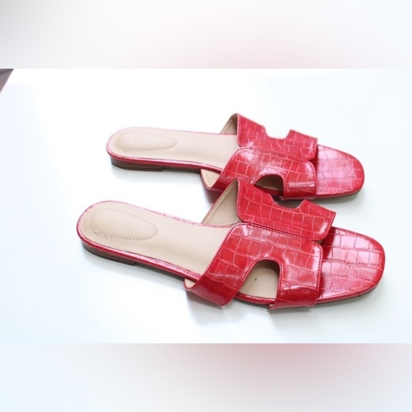 Comfort H sandals - Picture 1 of 10